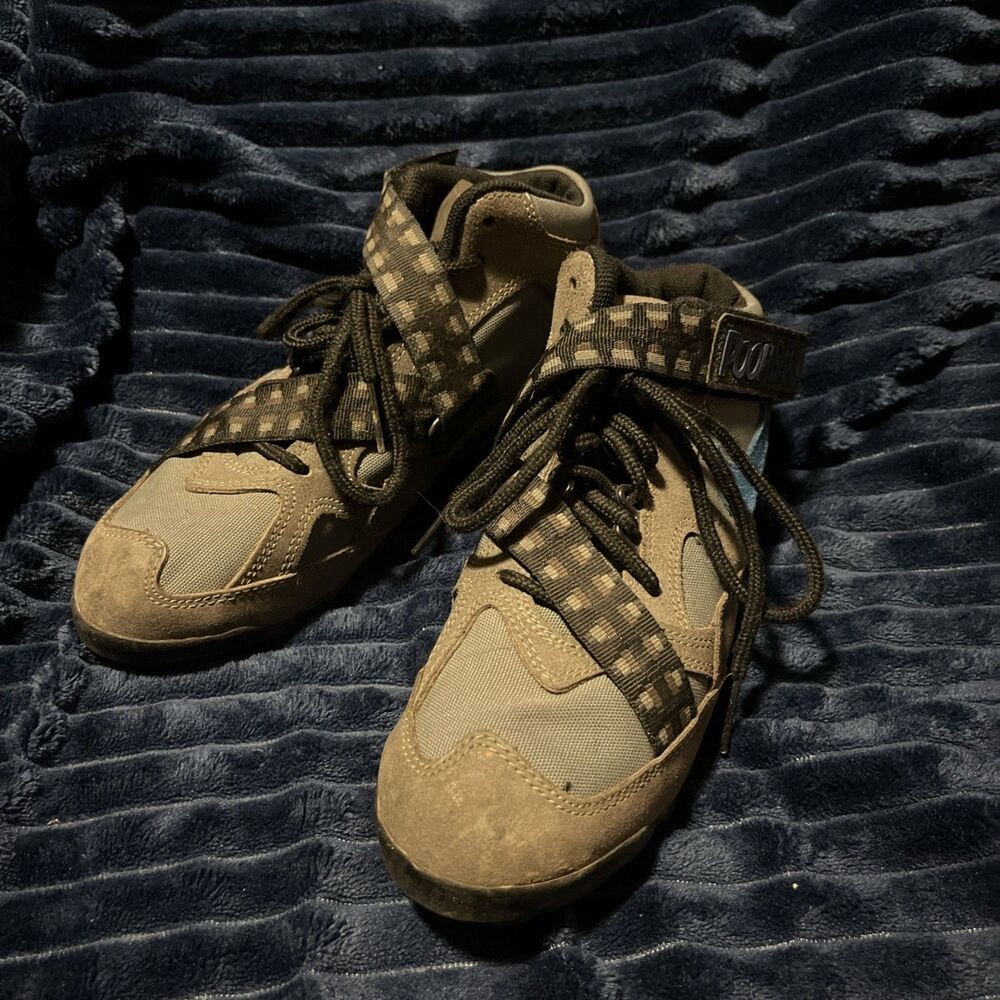 Vintage Nike Hiking Shoes Womens Size 7.5 940911
